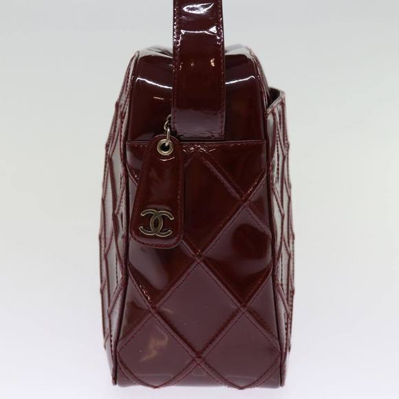 CHANEL Matelasse Shoulder Bag Enamel Red CC Auth bs14514 - Picture 3 of 16